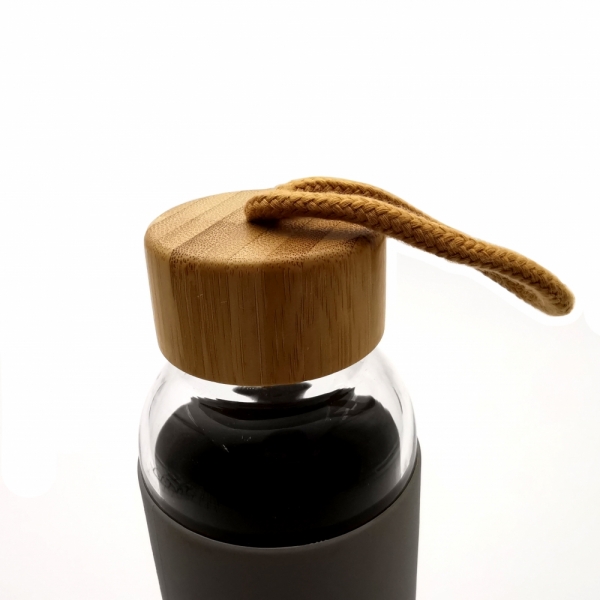 Glass water bottle with Silicon sleeve and Bamboo lid 