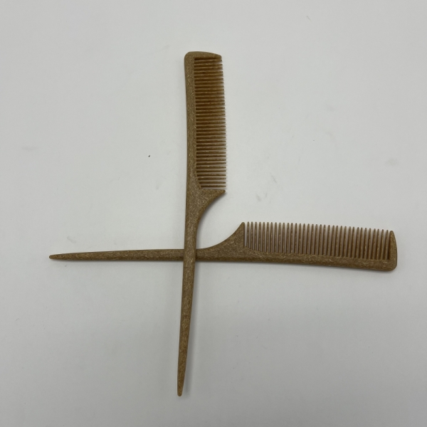 8272 Coconut Plant Fiber  Frosted Rattail Comb